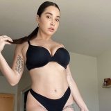 I’m available for sex🤩🤩